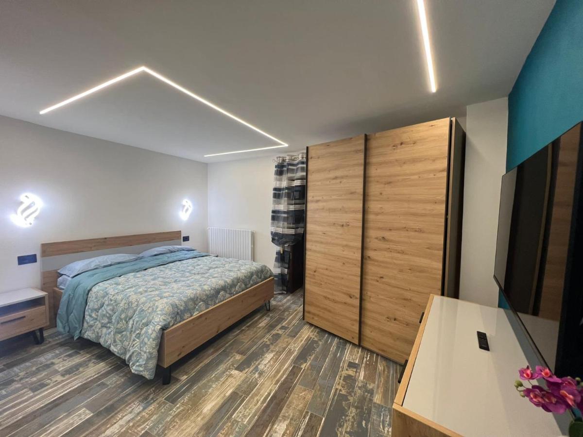 Castel Di Sangro Suite Apartment